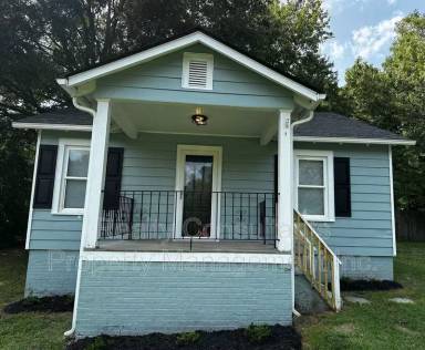 Main picture of 313 Druid St