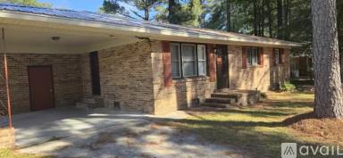 Main picture of 133 Kings Court Dr