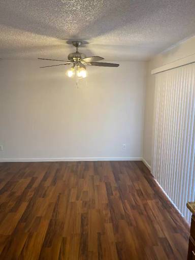 Main picture of 902 Muscovy Ct