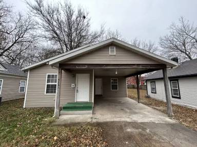 Main picture of 626 W Harrison St