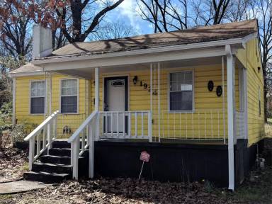 Main picture of 1924 S Harrison St
