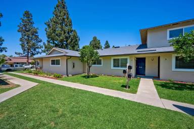 Main picture of 2620 W Aurora St