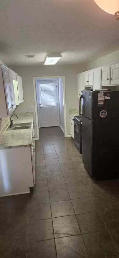 Main picture of 5836 Valley Brook Ln