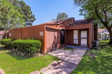 Main picture of 78 Westwood Dr W