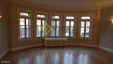 Main picture of 1527 W Pratt Blvd