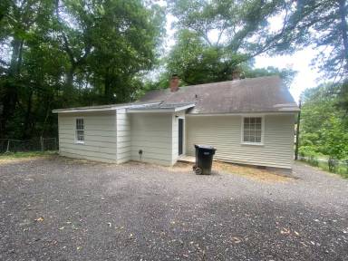 Main picture of 27 Stuart Dr