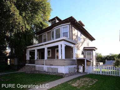 Main picture of 1021 S 30th Ave