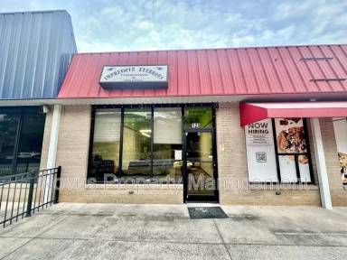 Main picture of 120 Cunningham Dr