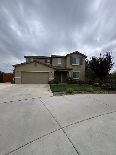 Main picture of 2504 Creekview Dr
