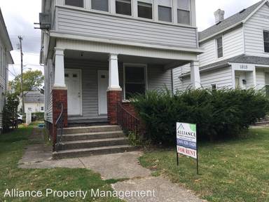 Main picture of 1811 N Wells St