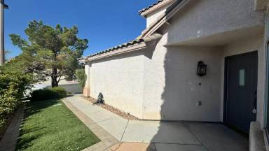 Main picture of 9716 Ridge Creek Pl