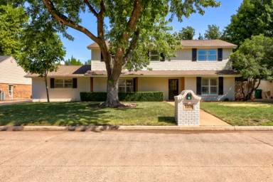 Main picture of 3209 Brookhollow Rd