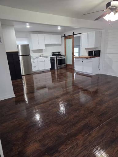 Main picture of 3608 W 73rd Ct