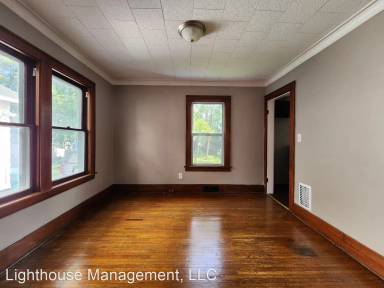 Main picture of 404 Carter St