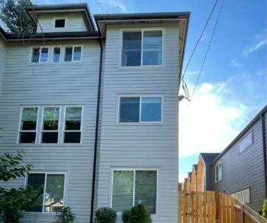 Main picture of 4384 N Gantenbein Ave
