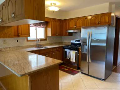 Main picture of 85 Ontario Ave