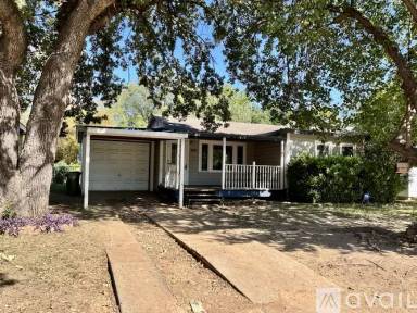Main picture of 212 Elm St