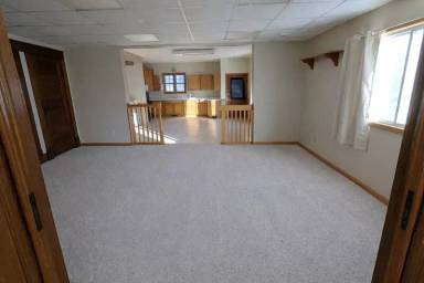 Main picture of 136 Main St