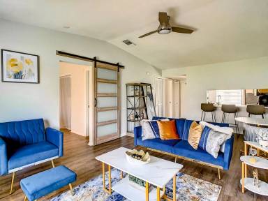 Main picture of 1134 Calanda Ave