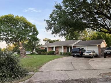 Main picture of 2536 Lasalle Dr