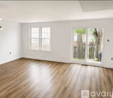 Main picture of 8105 Kenova Ln