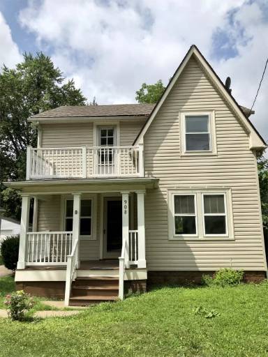 Main picture of 908 S Hawkins Ave