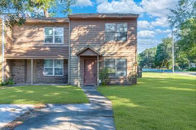 Main picture of Oak St. - 217 A