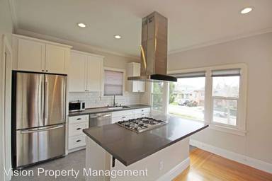 Main picture of 4351 Park Blvd