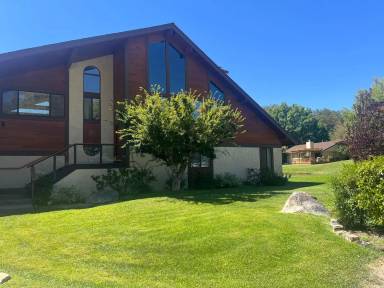 Main picture of 132 Desiderata Ln