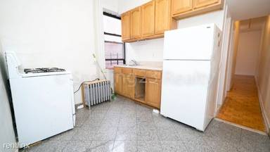 Main picture of 1455 Broadway