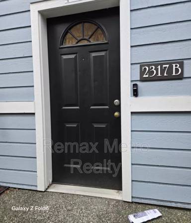 Main picture of 2317 Franklin Ave E