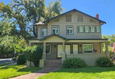 Main picture of 1069 40th St