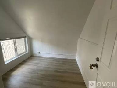 Main picture of 4547 19th Ave NE