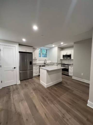 Main picture of 12 Reedsdale St