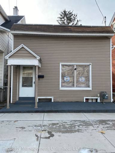 Main picture of 830 E Prospect St