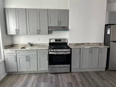 Main picture of 78 Market St