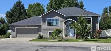 Main picture of 1902 N Rio Grande Ln