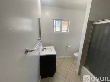 Main picture of 10513 Crenshaw Blvd