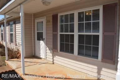 Main picture of 1768 Birch Dr