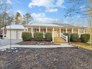 Main picture of 16888 Stage Rd