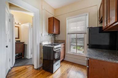 Main picture of 1108 S Westnedge Ave