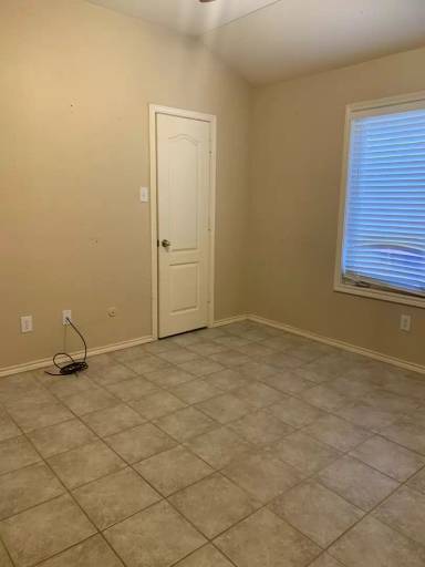 Main picture of 1915 76th St