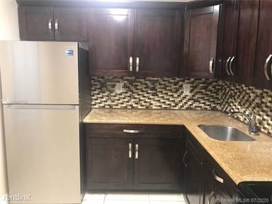 Main picture of 9460 Fontainebleau Blvd