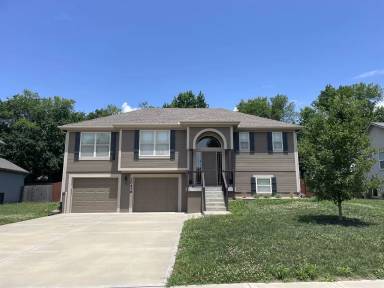 Main picture of 20476 W 220th Ter