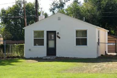 Main picture of 2718 Beacon St