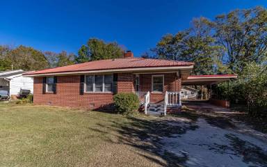 Main picture of 804 N Madison Ave