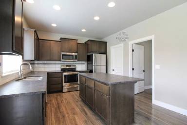 Main picture of 4380 S Anderson Pl