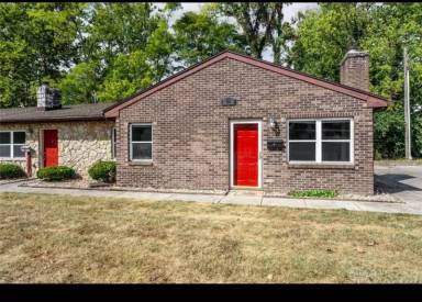 Main picture of 45 Edgebrooke Dr
