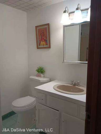 Main picture of 80 Cummings Ave