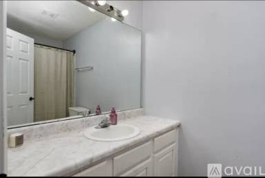 Main picture of 4346 W Madison St